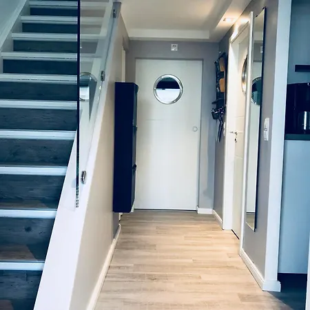 Bude 17 Apartment *